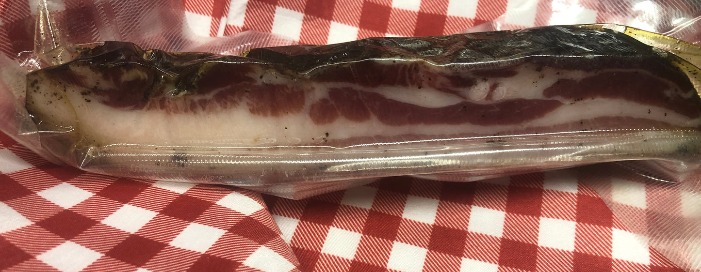 Pancetta tesa (speck) al pepe